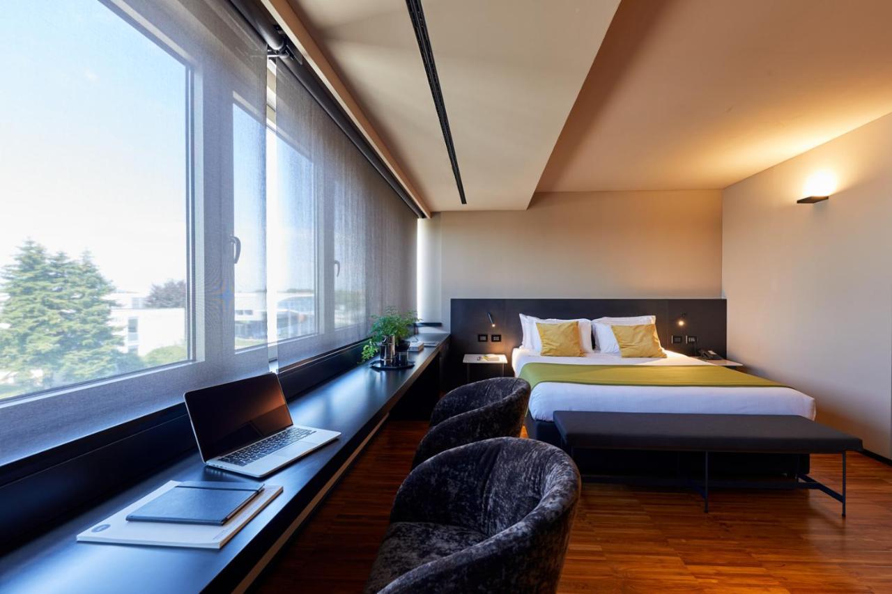 Delparco Hotel Buttrio Kültér fotó